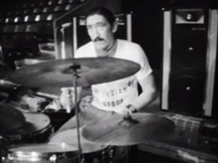 Zappa (Alex Winter)