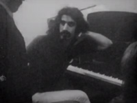 Zappa (Alex Winter)