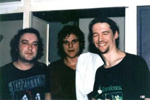 Pedrín, Miguel y Román chorreando
